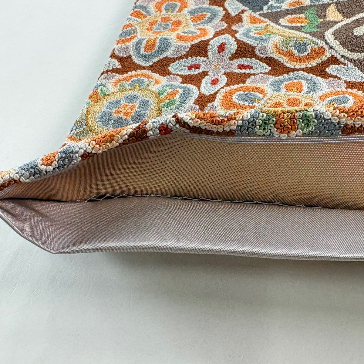 【美品】 袋帶 逸品級 華紋 裂取 相良刺繡 金絲 灰綠 六通 純蠶絲