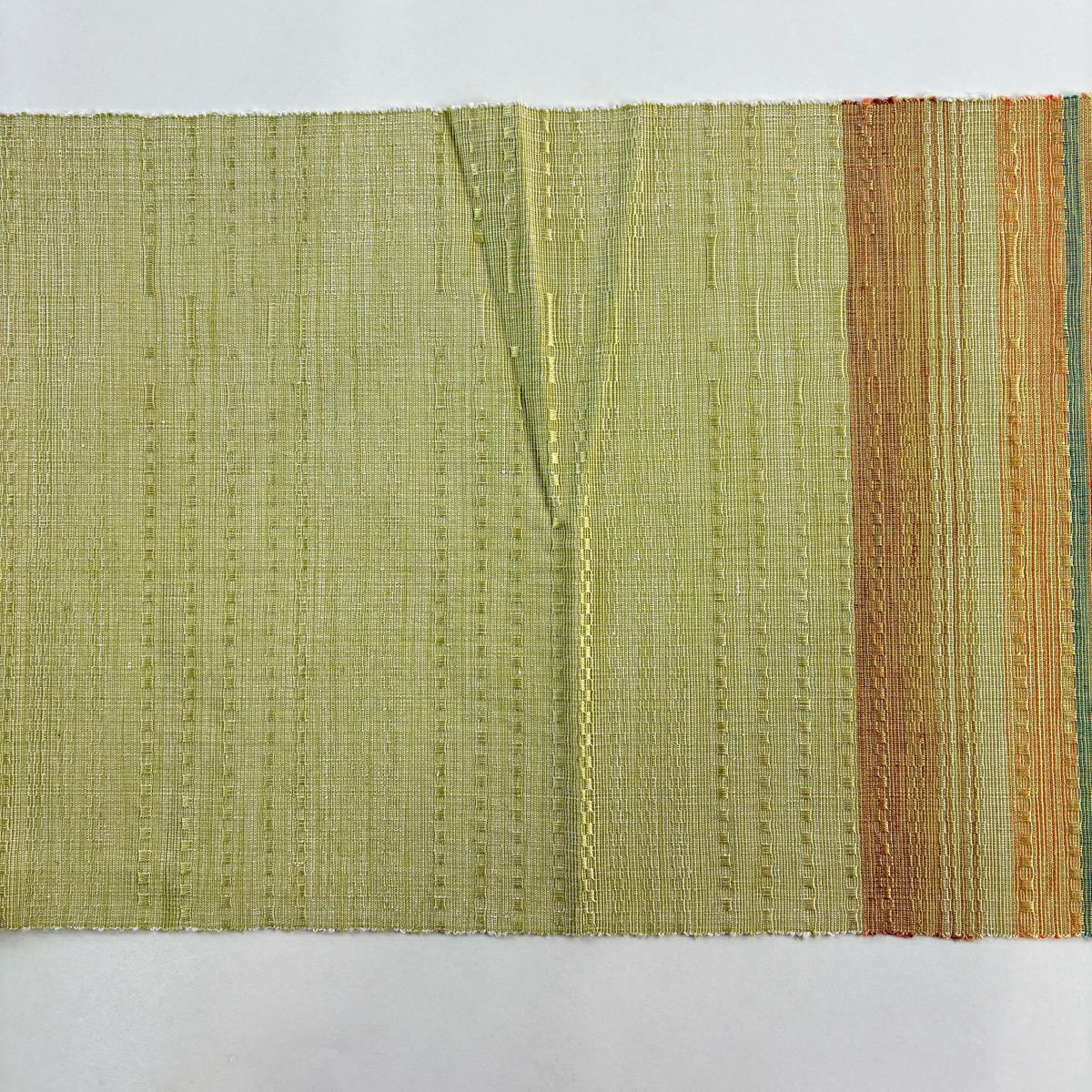 【美品】名古屋帶 逸品級 證書附 南風原花織 ロートン織 松樹葉裁縫 八寸名古屋帶 縞 幾何學 抹茶 純蠶絲