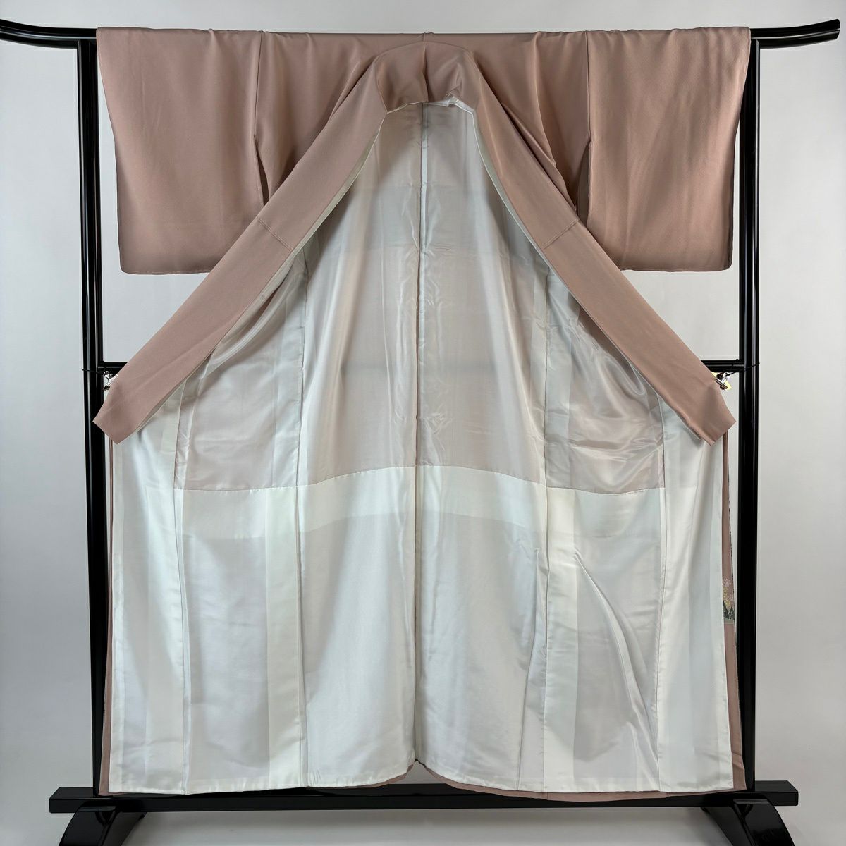 色留袖禮服 身長157.5cm 袖長65cm M 雙層 落款あり 建物 櫻花 漸層 粉米色 純蠶絲 秀品級 一つ紋