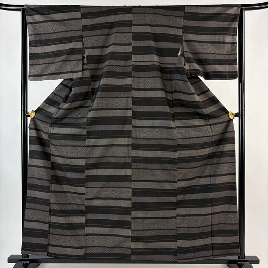 【美品】 紬織 身長160.5cm 袖長64.5cm M 雙層 段紋 格子 焦茶 純蠶絲 秀品級