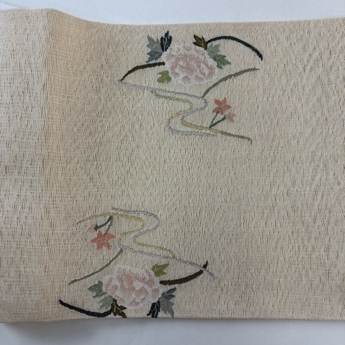 【美品】 袋帶 秀品級 夏帶 草花紋紋 流水 金銀線 米色 大鼓圖案 純蠶絲