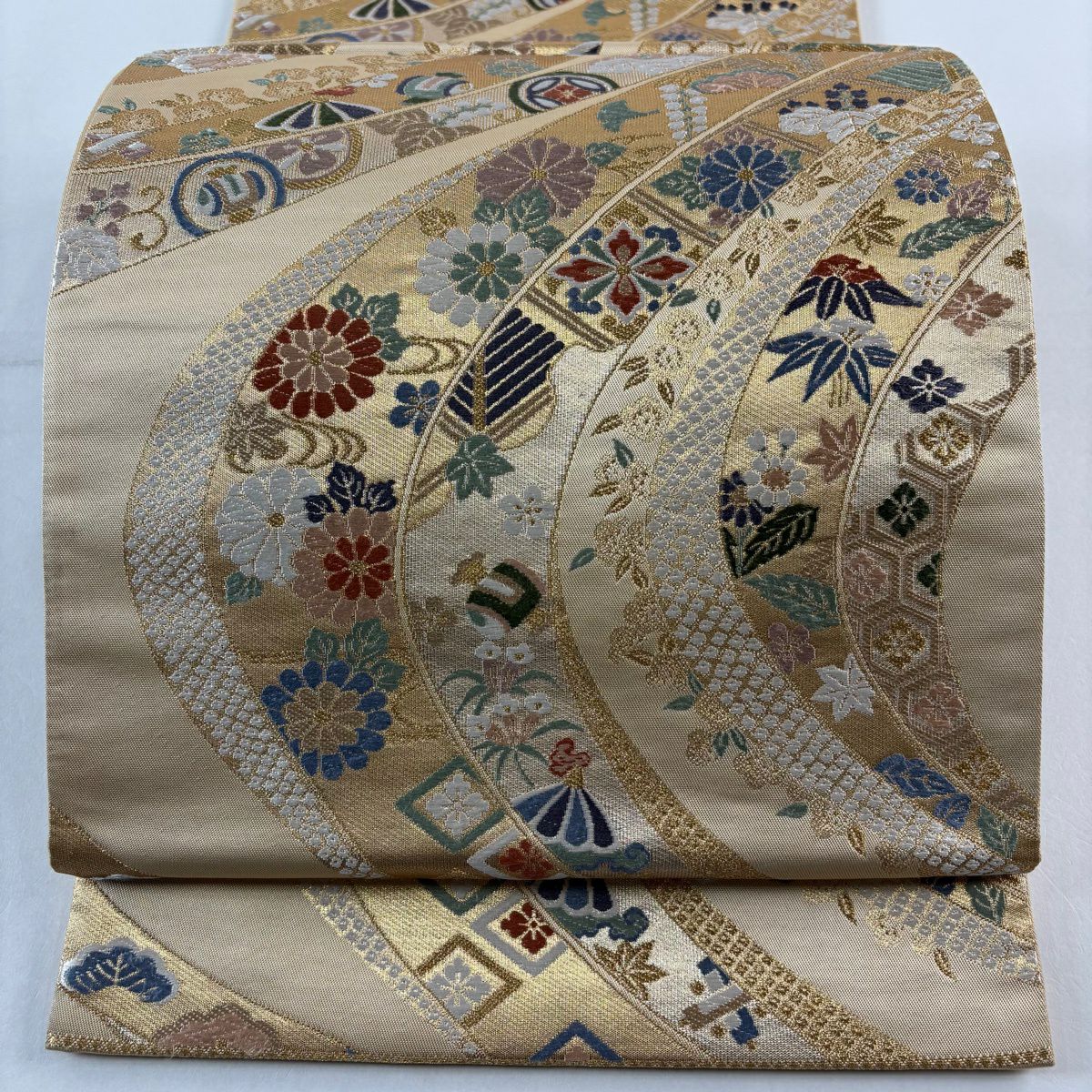 袋帶 秀品級 草花紋紋 寶盡くし 金絲 金金箔 金色 六通 純蠶絲
