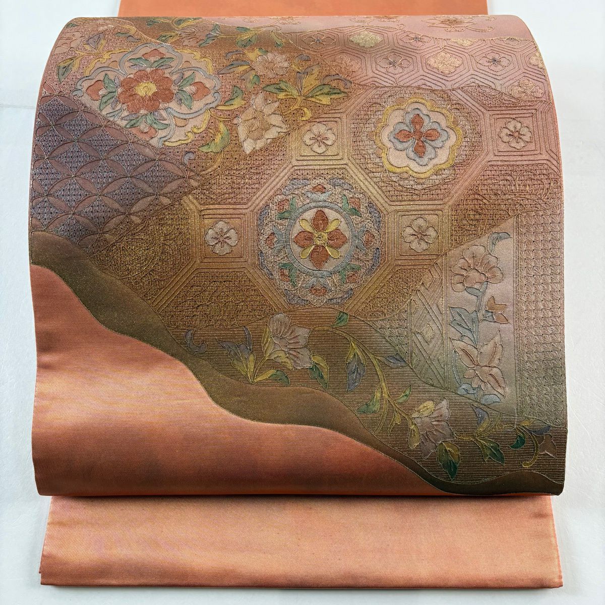 袋帶 秀品級 華紋 有職文樣 刺繡 金彩裝飾 鮭粉色 大鼓圖案 純蠶絲