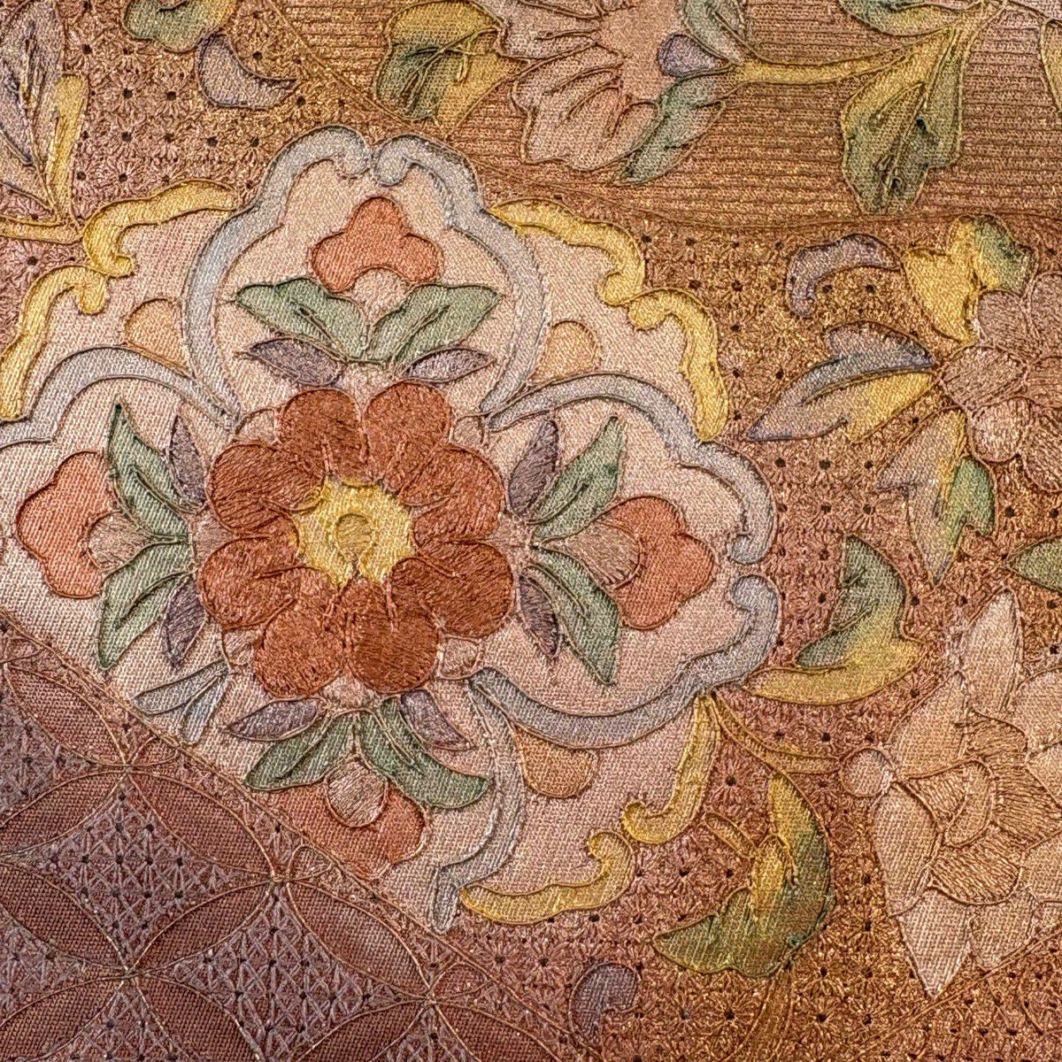袋帶 秀品級 華紋 有職文樣 刺繡 金彩裝飾 鮭粉色 大鼓圖案 純蠶絲