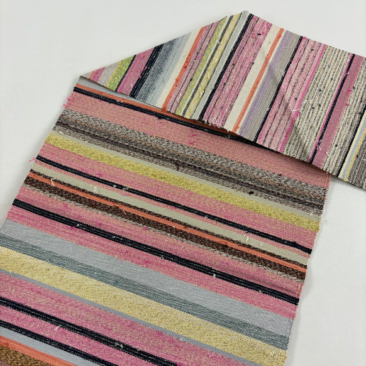 【美品】 名古屋帶 秀品級 八寸名古屋帶 松樹葉仕立 雜紋 金銀彩 粉紅 純蠶絲