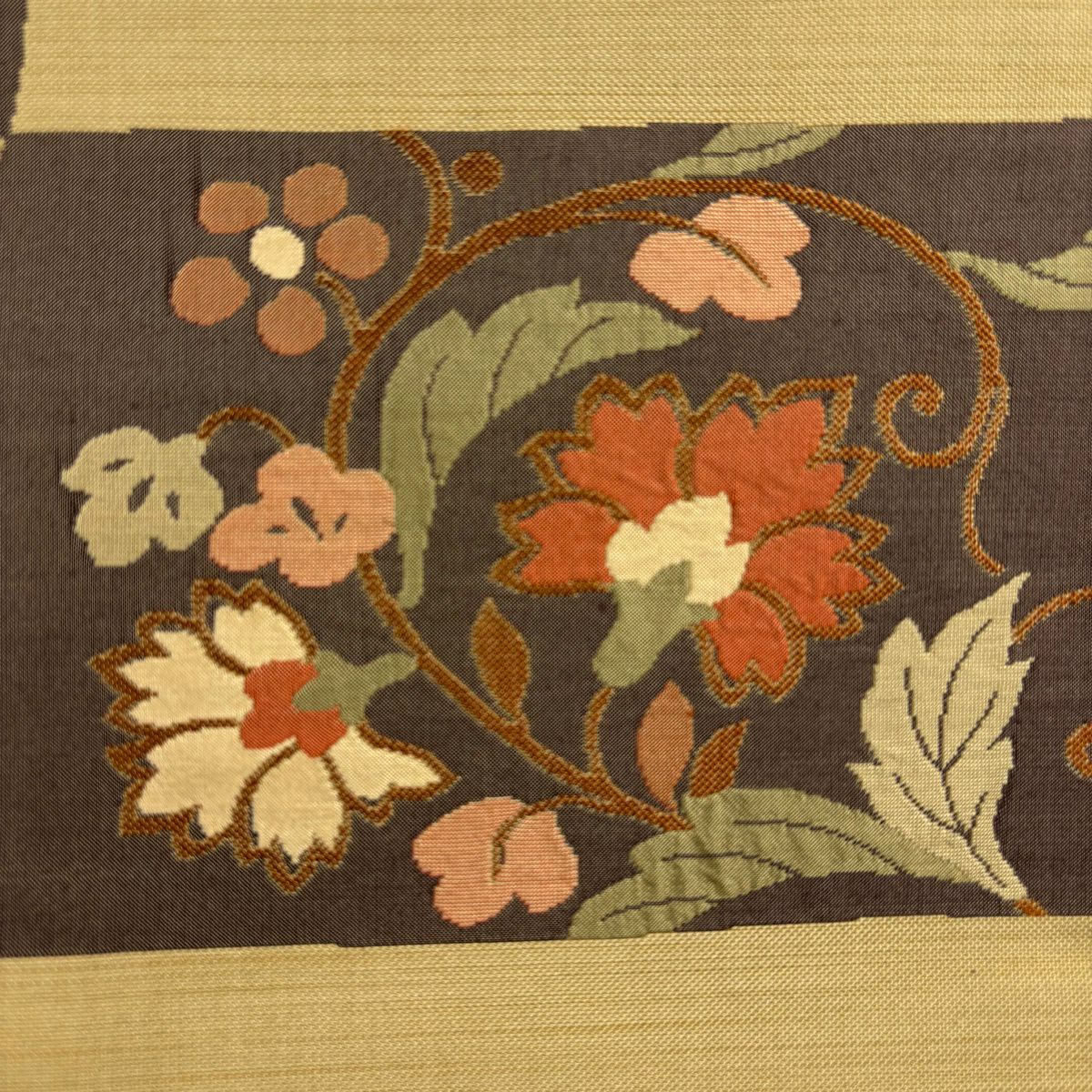 【美品】 名古屋帶 秀品級 草花紋 薄黃土 純蠶絲