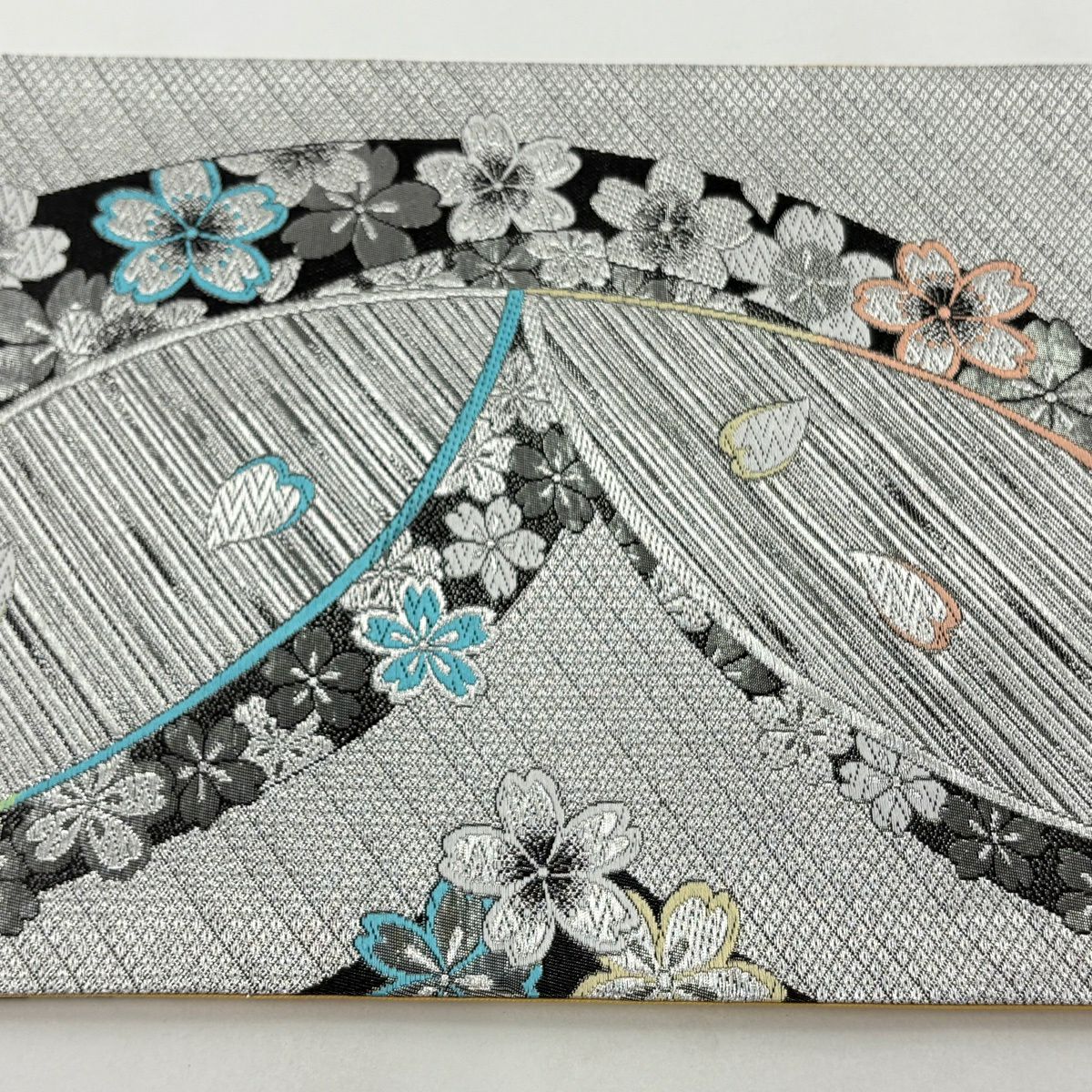 【美品】 袋帶 秀品級 樱花 樱花花瓣 銀線 金金箔 黑 六通 純蠶絲