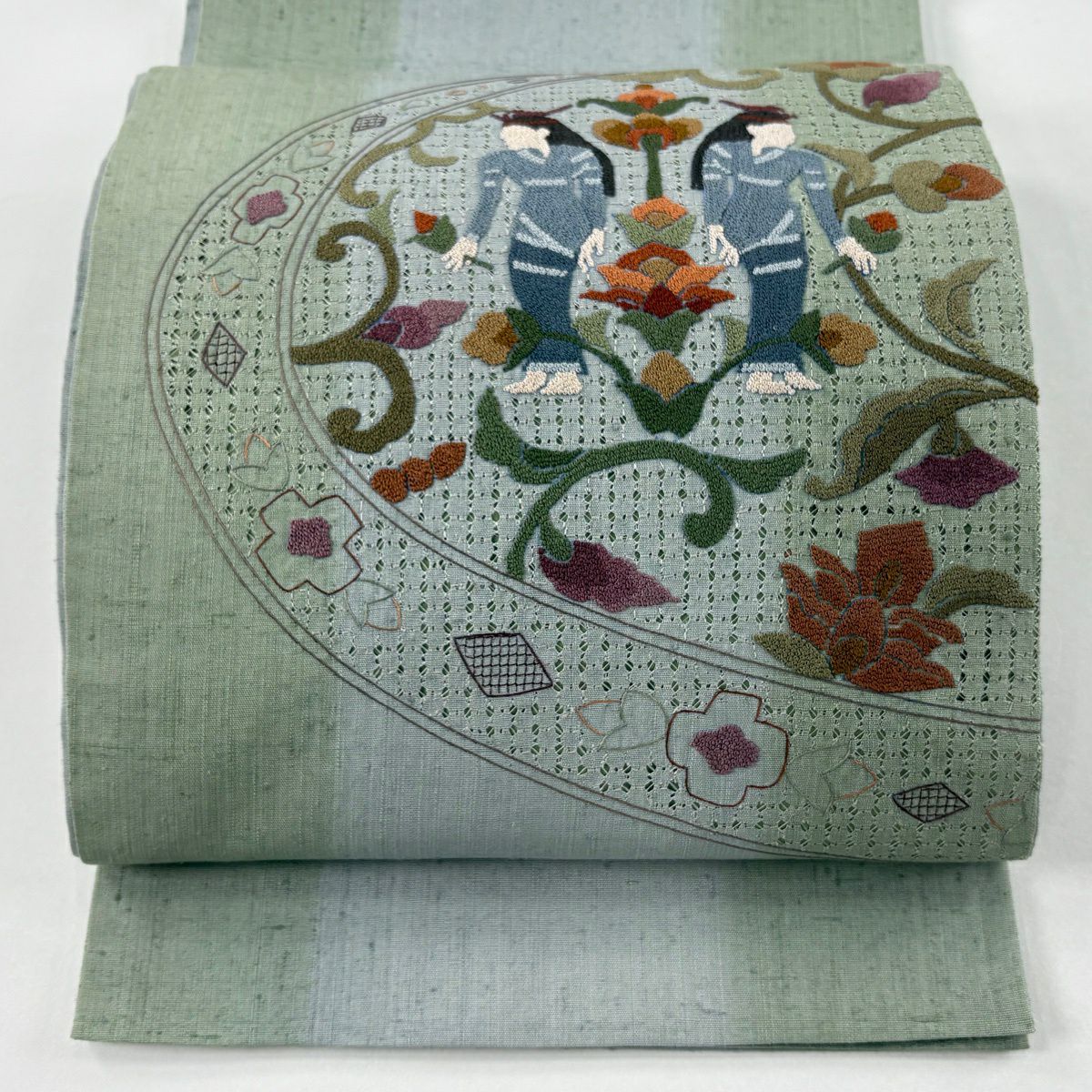 【美品】袋帶 秀品級 紬織織地 コプト圖案 草花紋刺繡 灰綠 お太鼓圖案 純蠶絲