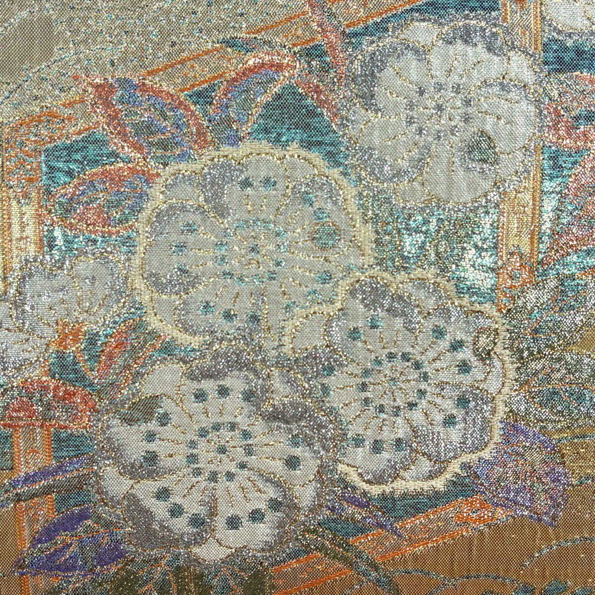 【美品】 袋帶 秀品級 草花紋紋 屏風 金金箔 金色 六通 純蠶絲