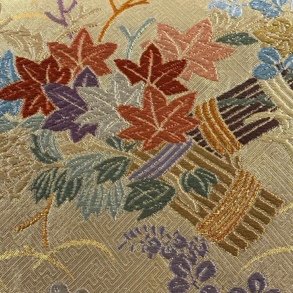 【美品】 袋帶 秀品級 菊花 秋草 金金箔 唐織 金色 六通 純蠶絲