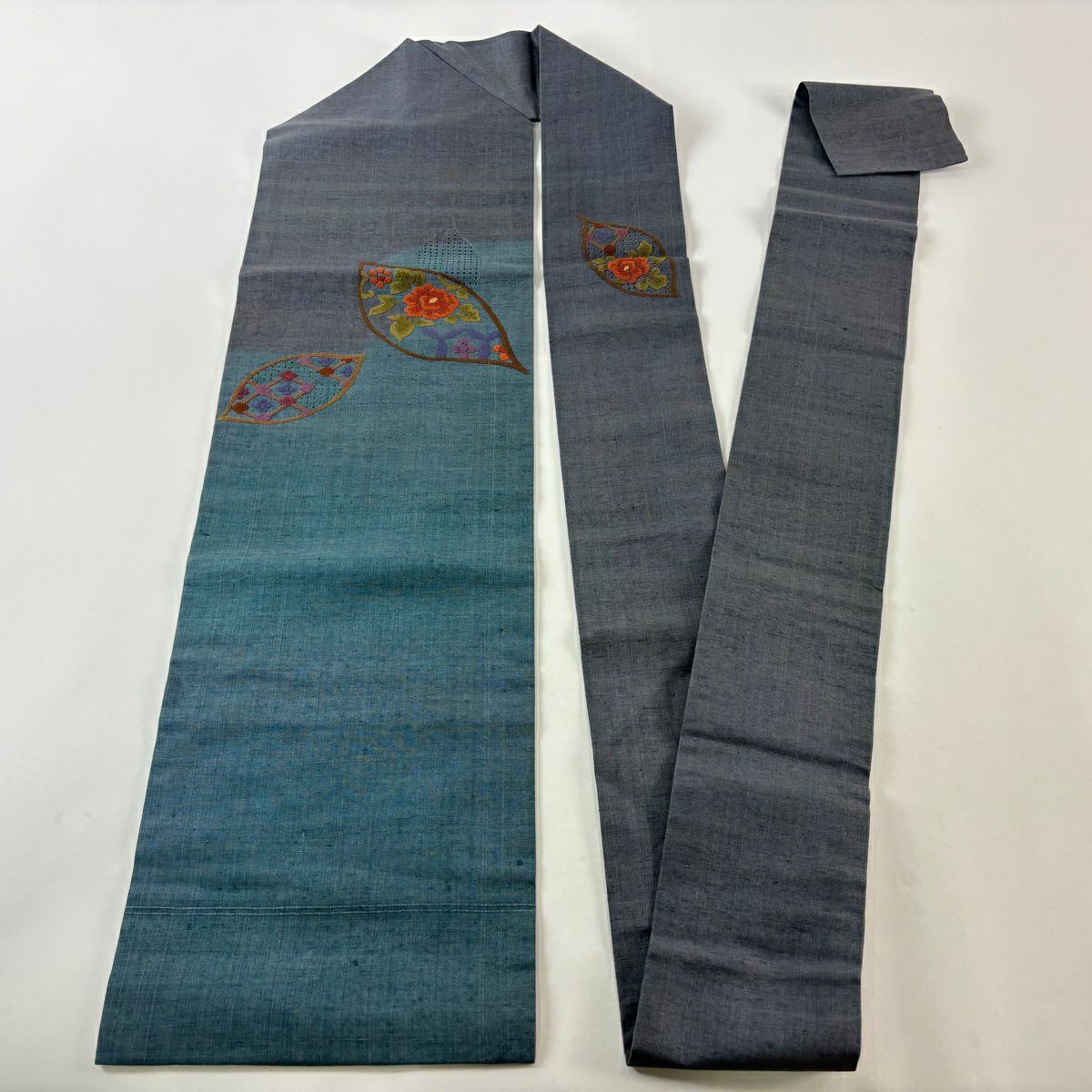 名古屋帶 秀品級 紬織織 草花紋紋 葉柄 刺繡 灰紫 純蠶絲