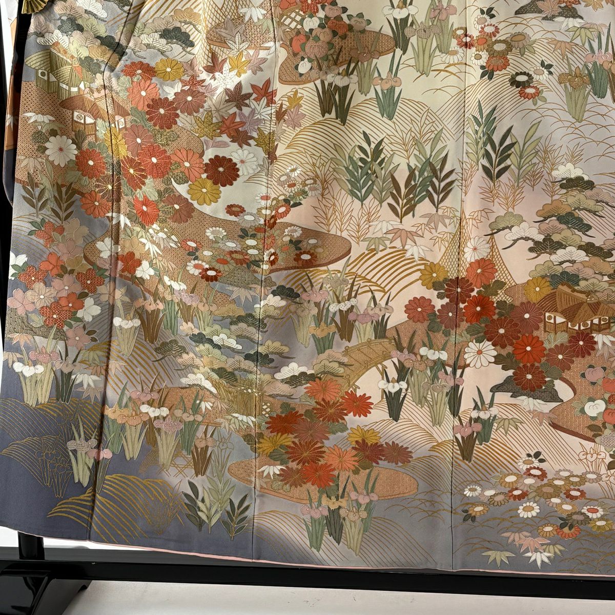 振袖禮服 身長156cm 袖長65.5cm M 雙層 菊花 家屋 刺繡 金線 奶油色 純蠶絲 逸品級