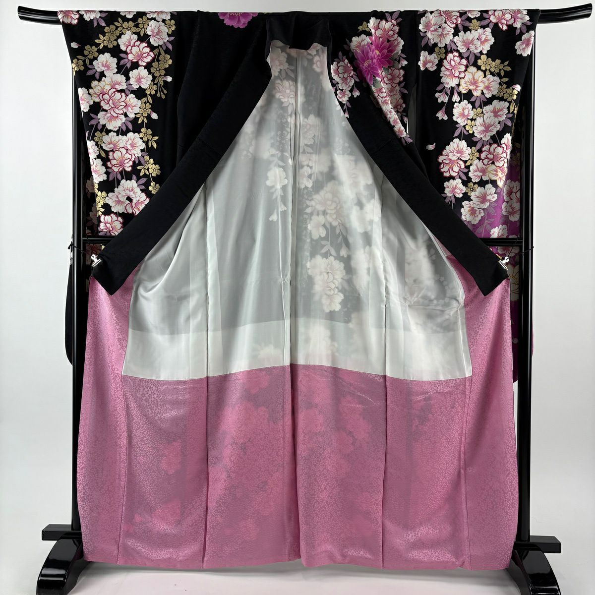 【美品】振袖禮服 身長166cm 袖長70cm L 雙層 草花紋紋 蝶 金金箔 金銀彩 黑 純蠶絲 逸品級