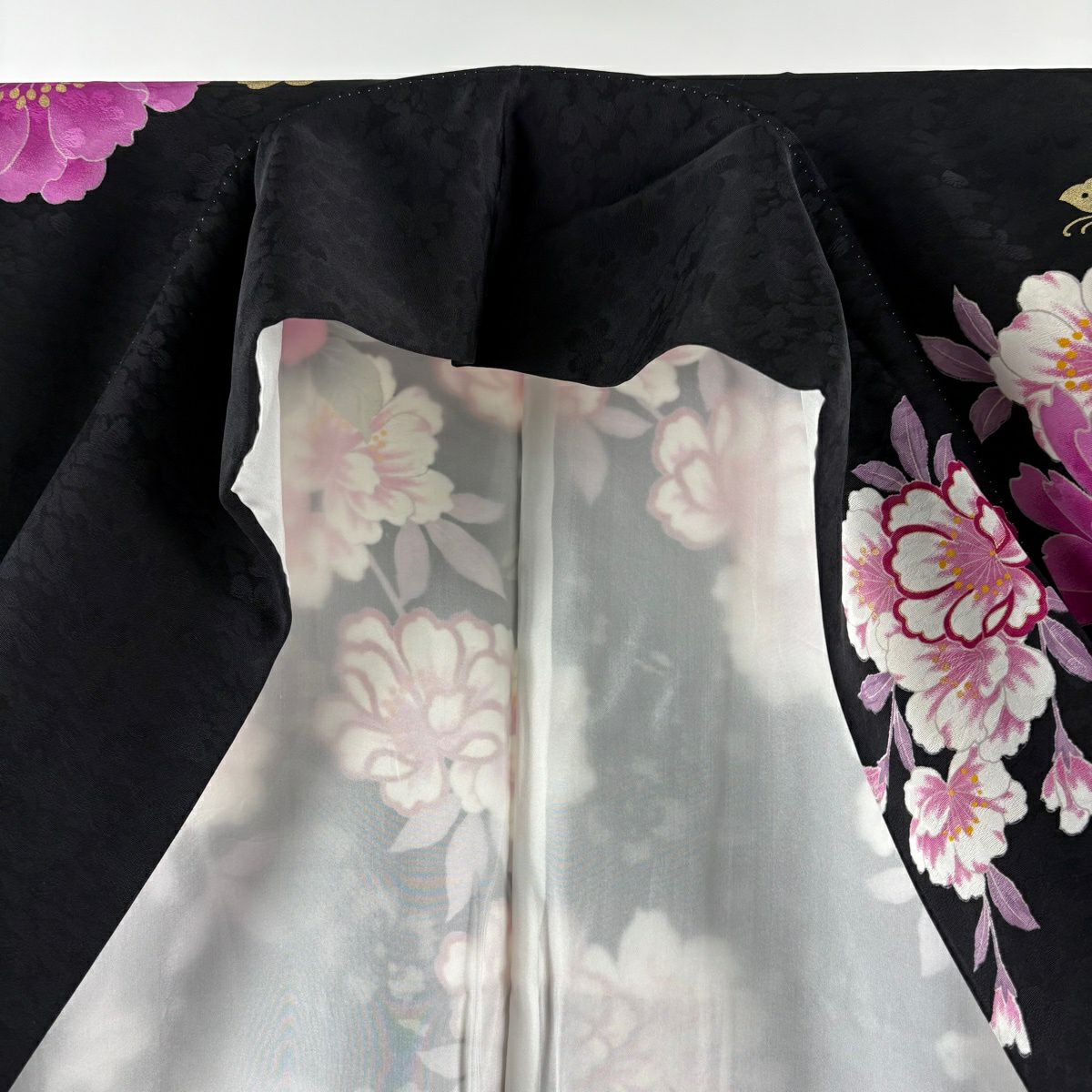 【美品】振袖禮服 身長166cm 袖長70cm L 雙層 草花紋紋 蝶 金金箔 金銀彩 黑 純蠶絲 逸品級