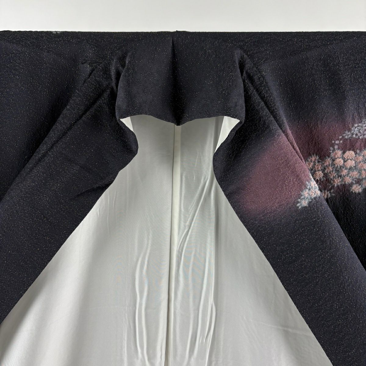 【美品】訪問服 身長168cm 袖長66.5cm M 雙層 滝泰 落款あり 霞花 金通刺繡 墨 黑 純蠶絲 逸品級
