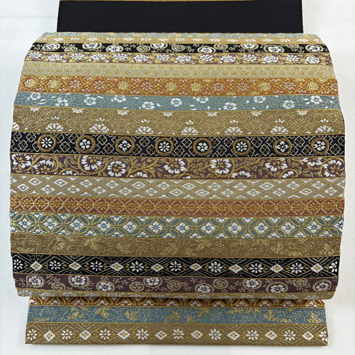【美品】 袋帶 逸品級 河村織物 落款あり 栄昌綴 賀宴絢麗文 金絲 山吹茶 素材 正蠶絲