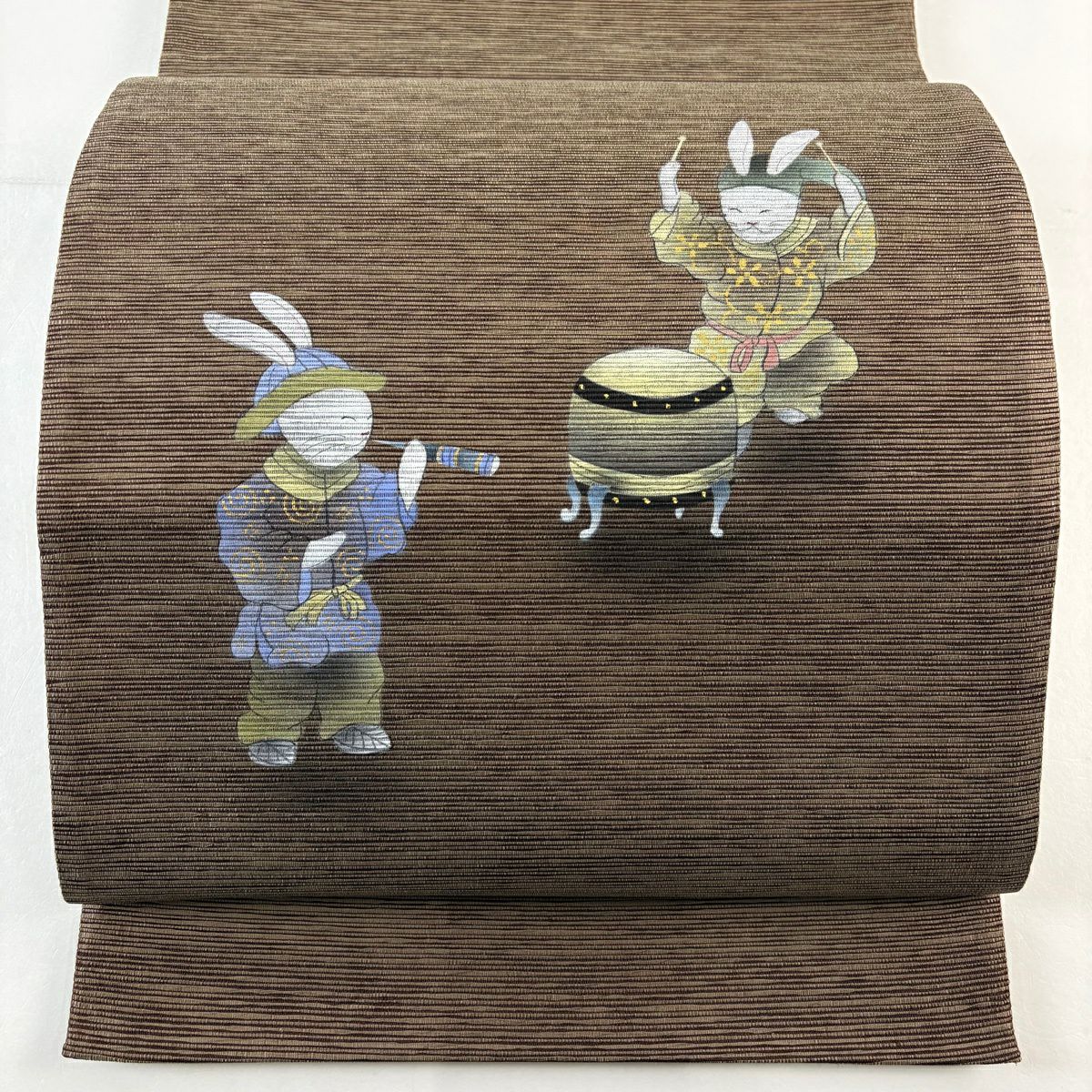 【美品】 袋帶 逸品級 兔子 太鼓 金銀彩 灰茶 大鼓圖案 純蠶絲