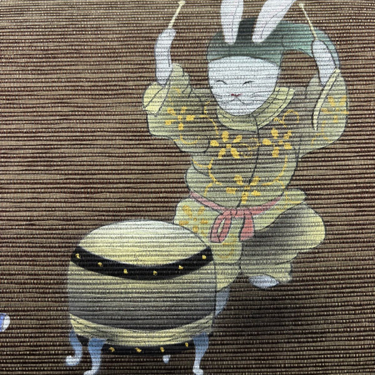 【美品】 袋帶 逸品級 兔子 太鼓 金銀彩 灰茶 大鼓圖案 純蠶絲