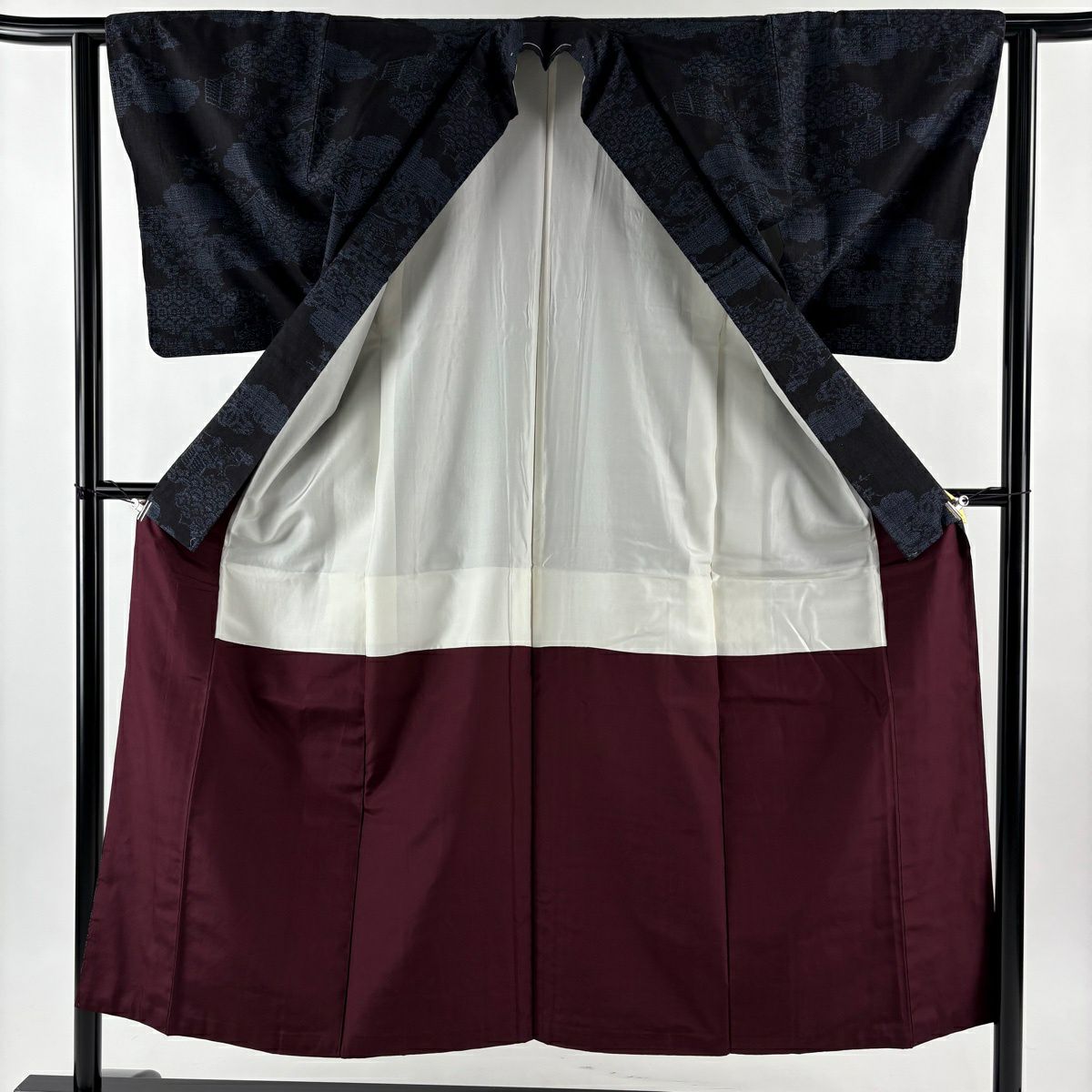 【美品】結城紬織 身長151cm 袖長62cm S 雙層 本場結城紬織 井上商事 證書附帶 龜甲 雲文 深藍 純蠶絲 逸品級