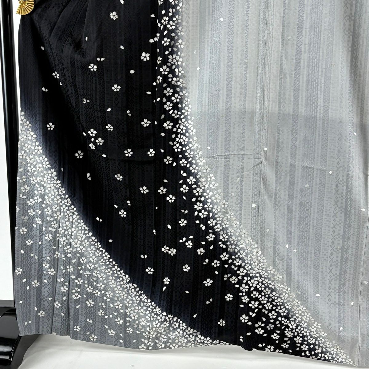 訪問服 身長166.5cm 袖長67.5cm L 雙層 櫻花花瓣 刺繡 金線 黑 純蠶絲 逸品級