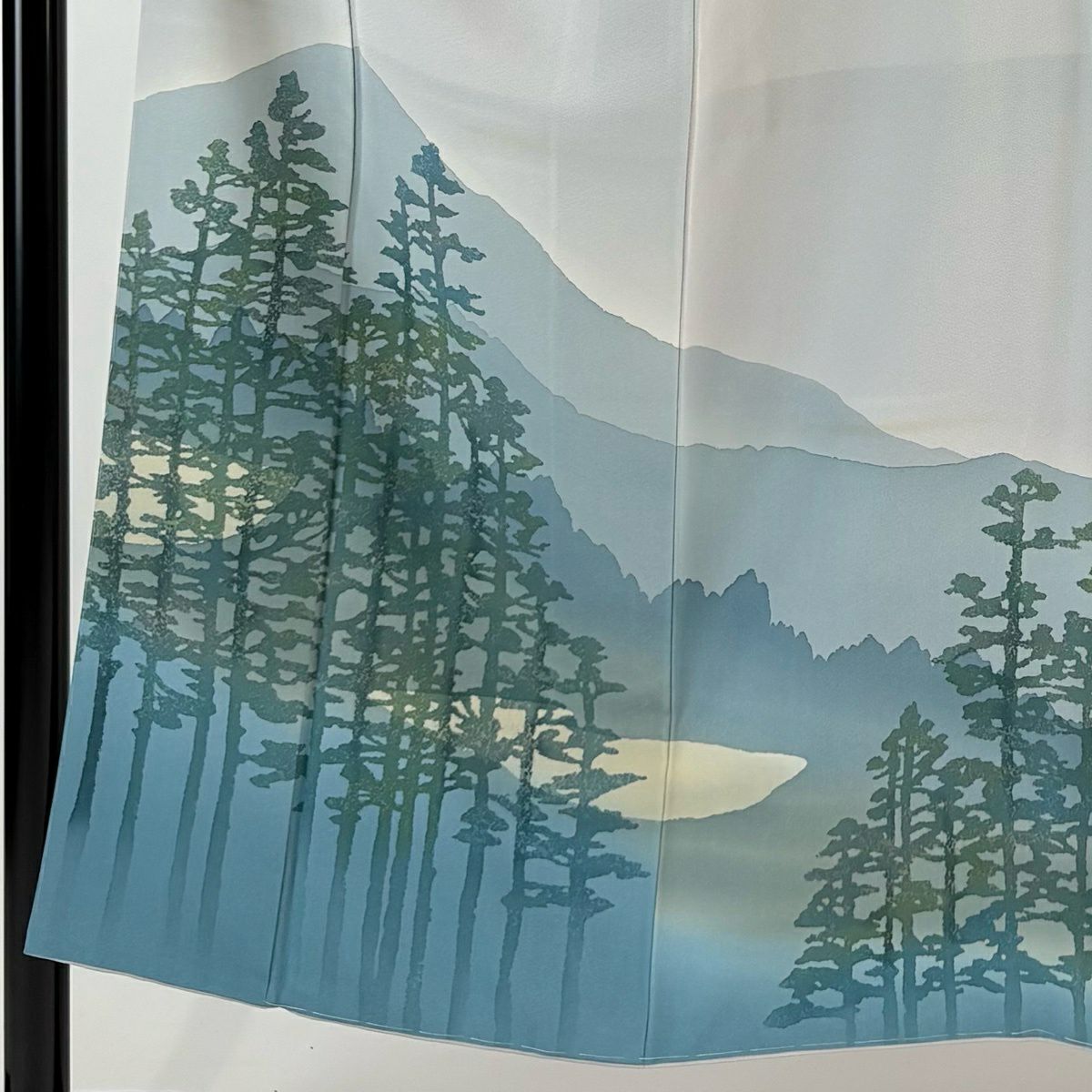 【美品】 付下 身長151cm 袖長64cm M 雙層 落款あり 樹木 山並 ぼかし 灰色 純蠶絲 秀品級