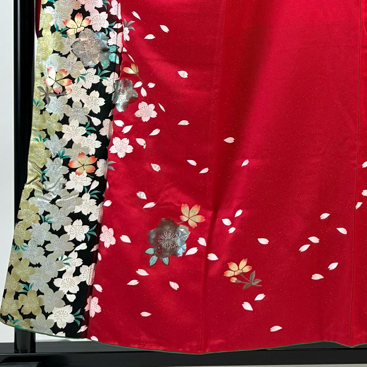 振袖禮服 身長157cm 袖長64cm M 雙層 櫻花花瓣 銀通 金銀彩 紅 純蠶絲 秀品級