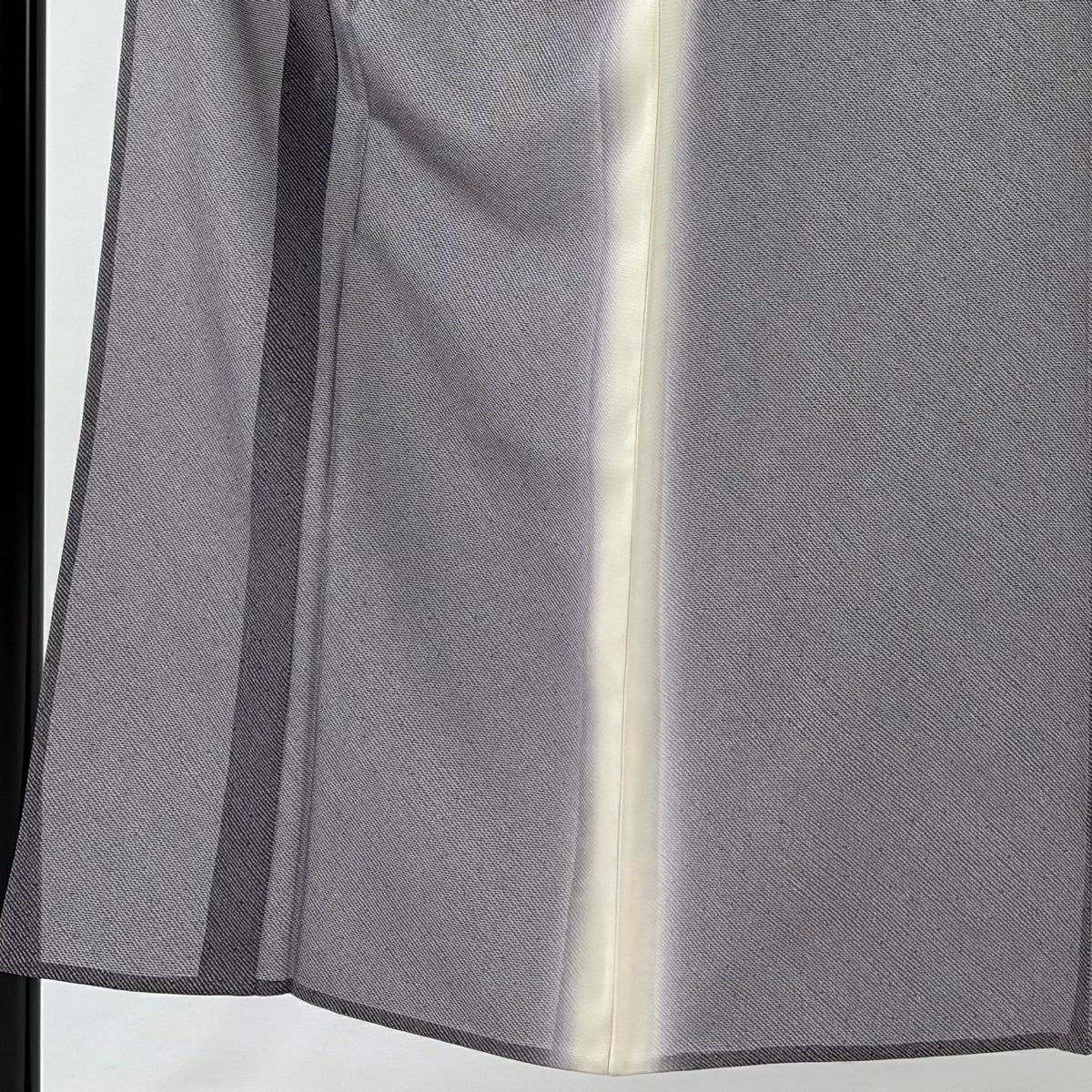【美品】 小紋 身長150cm 袖長63cm S 薄物 絽 斜條紋 漸層 灰色 純蠶絲 優品級