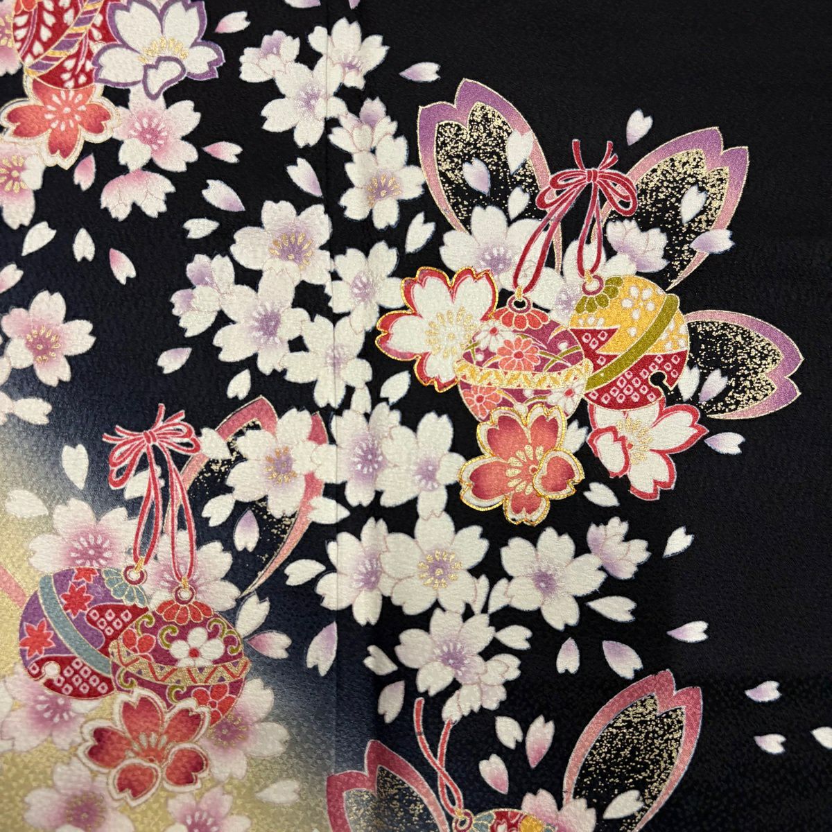 【美品】振袖禮服 身長158.5cm 袖長66.5cm M 雙層 鈴 櫻花 金絲 金銀彩 黑 純蠶絲 秀品級