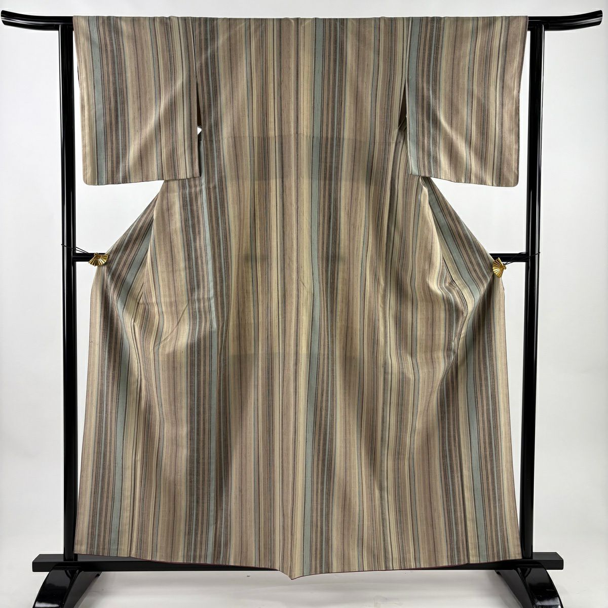 【美品】 紬織 身長159cm 袖長62.5cm S 雙層 蕨織 山彩紬織 證書齊全 條紋 淺茶 純蠶絲 名品級