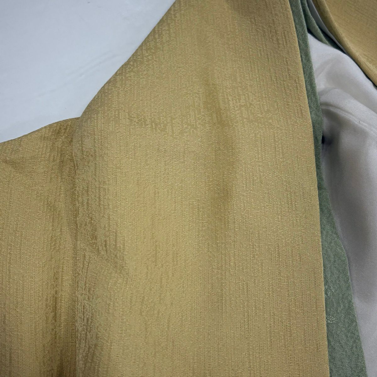 付下 身長154.5cm 袖長63cm S 雙層 雲紋 草花紋紋 金絲 刺繡 黃土 純蠶絲 名品級