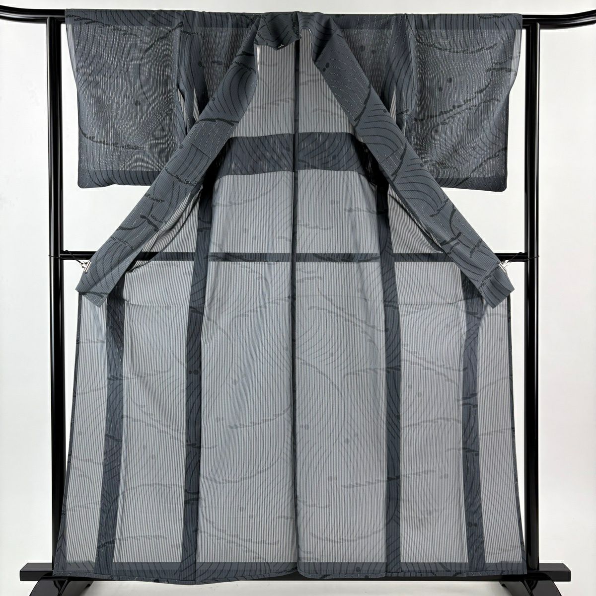 【美品】 小紋 身長159cm 袖長61.5cm S 薄物 大久保玄才 落款あり 波 幾何學圖案 灰 純蠶絲 名品級