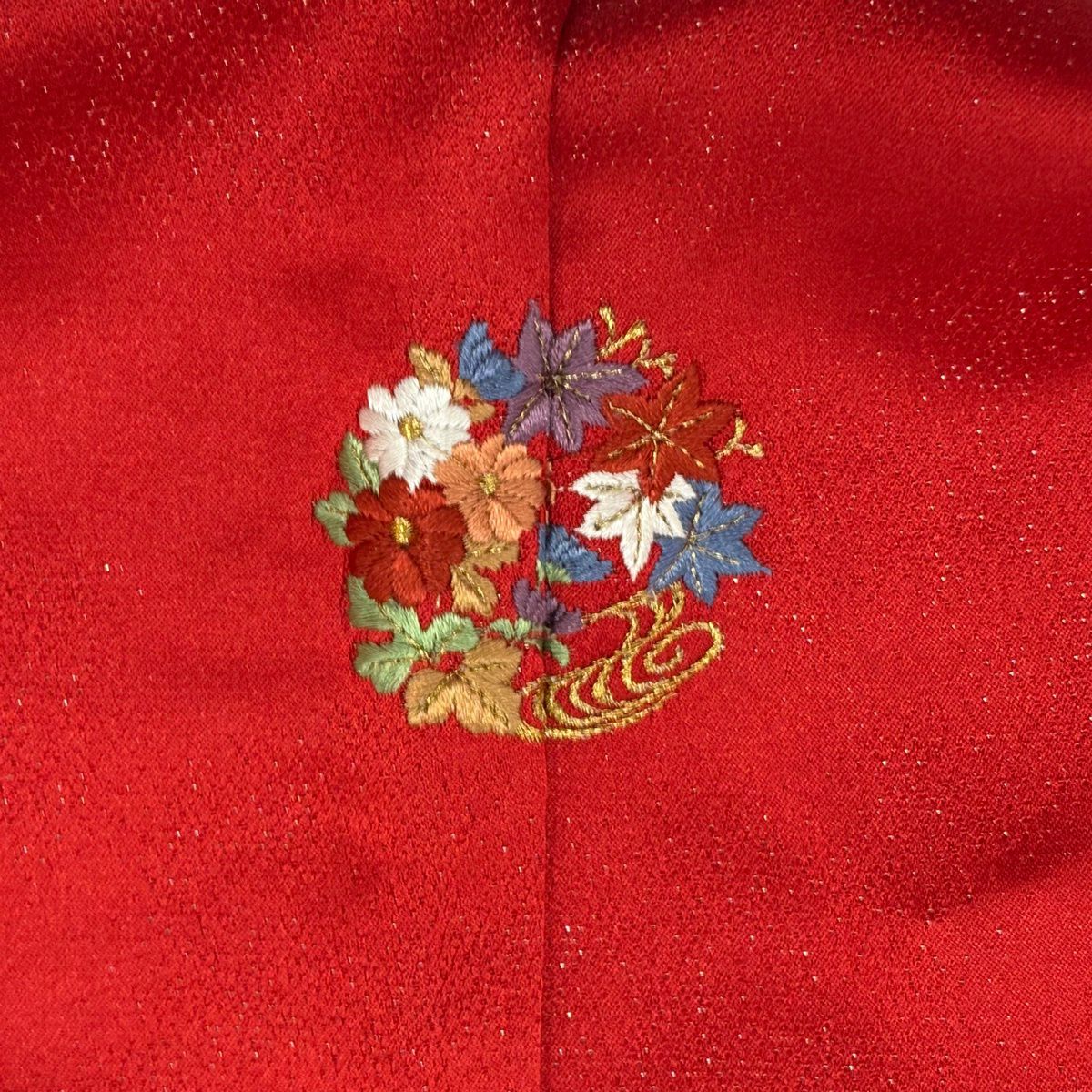 【美品】振袖禮服 身長164.5cm 袖長69cm L 雙層 鈴乃屋 草花紋紋 銀通し 漸層 紅 純蠶絲 名品級 三つ紋