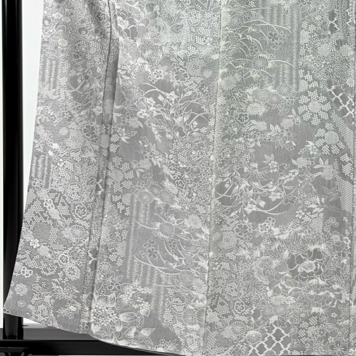 【美品】 小紋 身長157cm 袖長62.5cm S 雙層 草花紋紋 松樹皮菱紋意匠 灰 純蠶絲 名品級