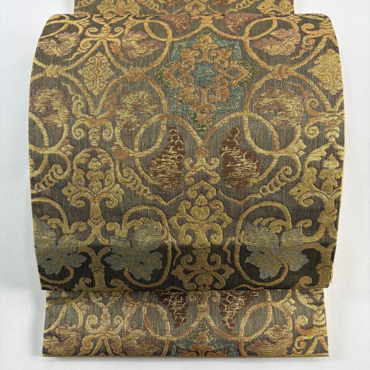 【美品】 袋帶 秀品級 葡萄唐草紋 幾何學 金金箔 金絲 金色 六通 純蠶絲