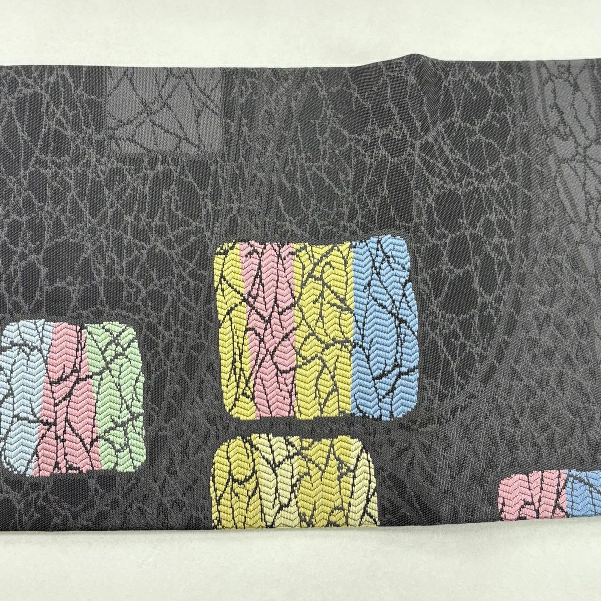 【美品】名古屋帶 秀品級 幾何學 黑灰 純蠶絲