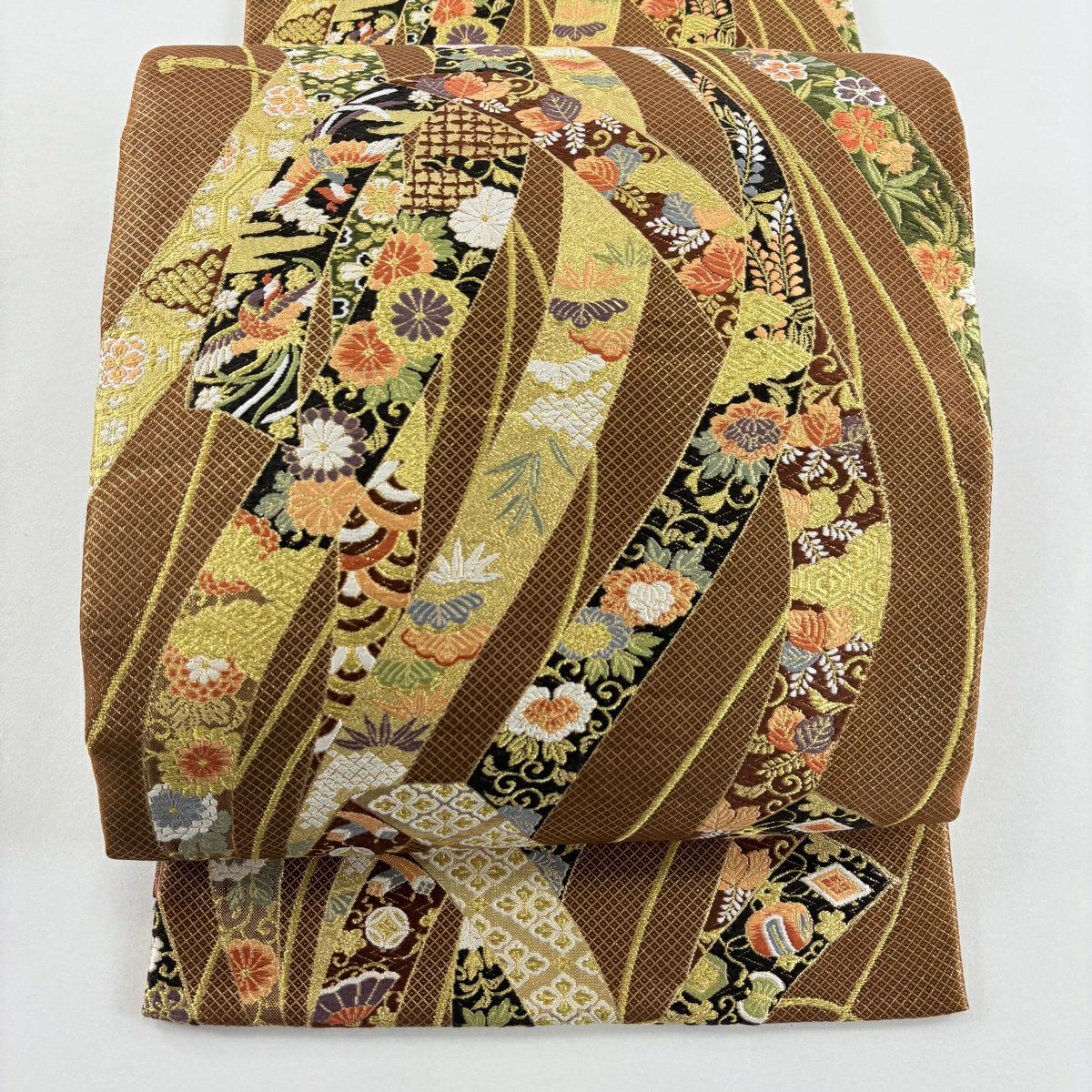 【美品】 袋帶 秀品級 大和 花鳥 蔓帶 刺繡 金金箔 茶 六通 純蠶絲