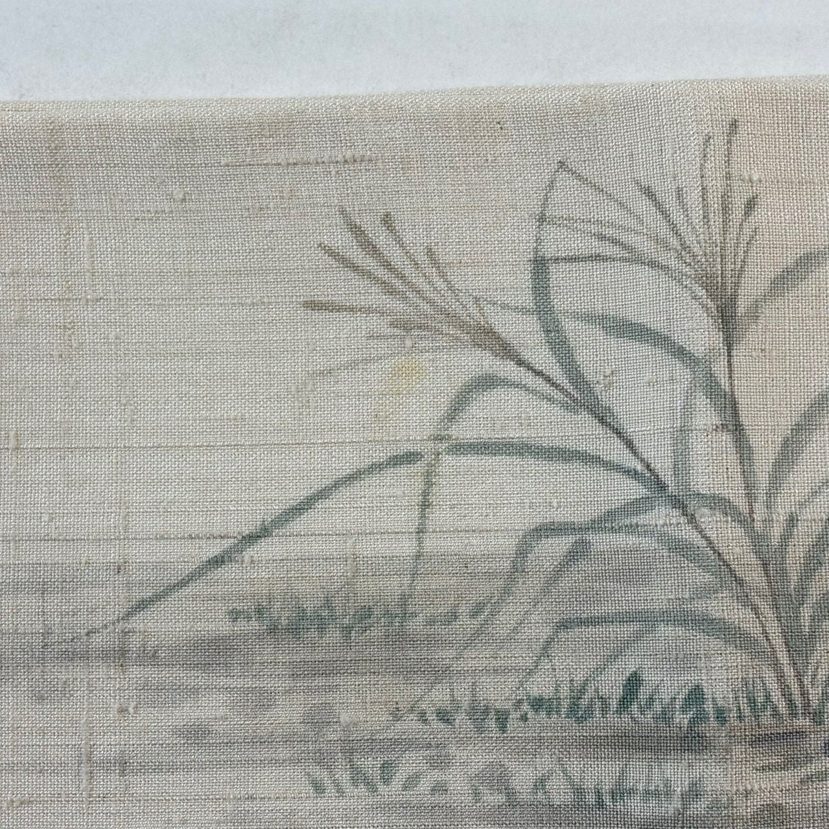 【美品】 袋帶 秀品級 落款あり 紬織織 砂染 鹿 草花紋 淺咖啡色 お太鼓柄 純蠶絲