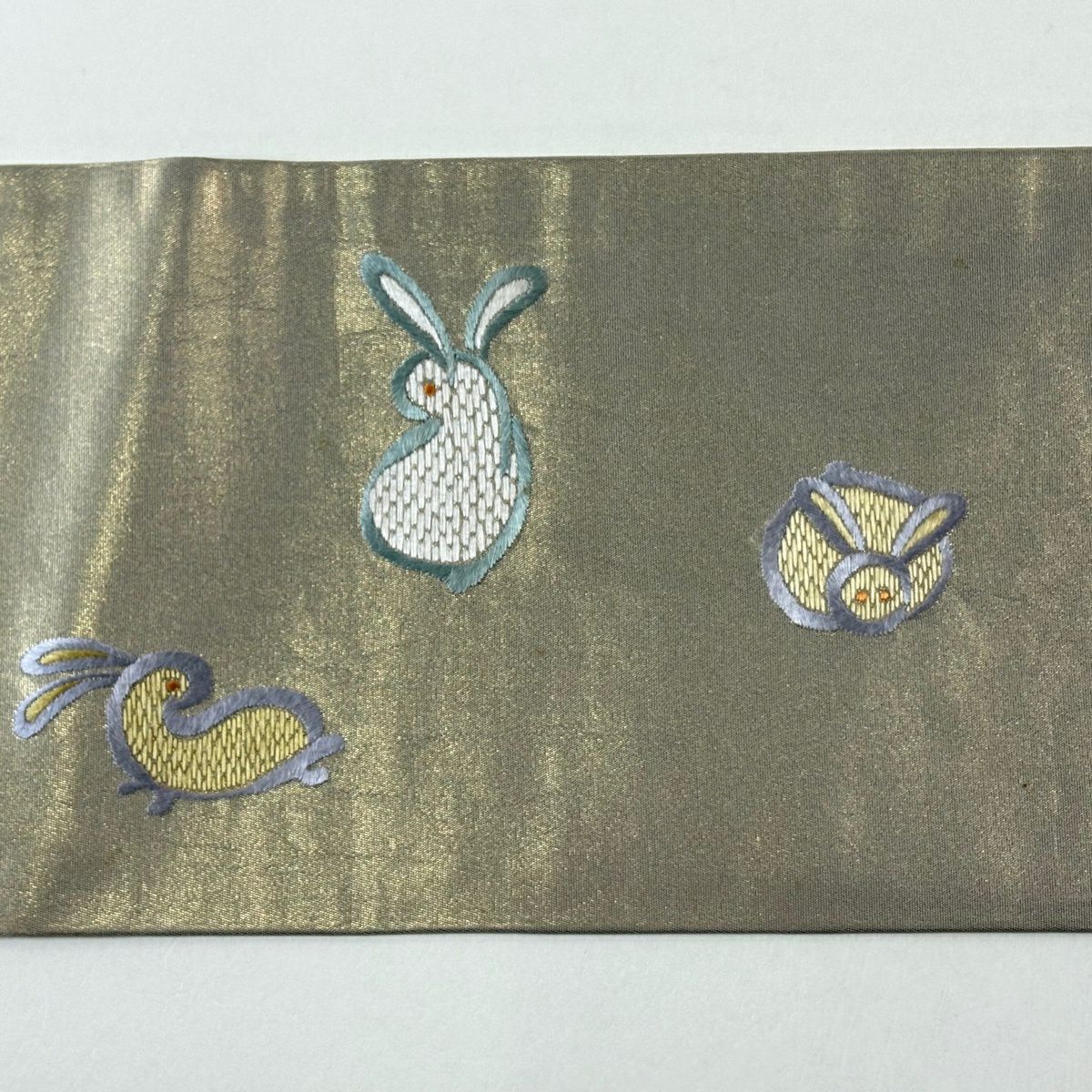 【美品】名古屋帶 秀品級 關西仕立 單層 兔子 金金箔 刺繡 青灰色 純蠶絲