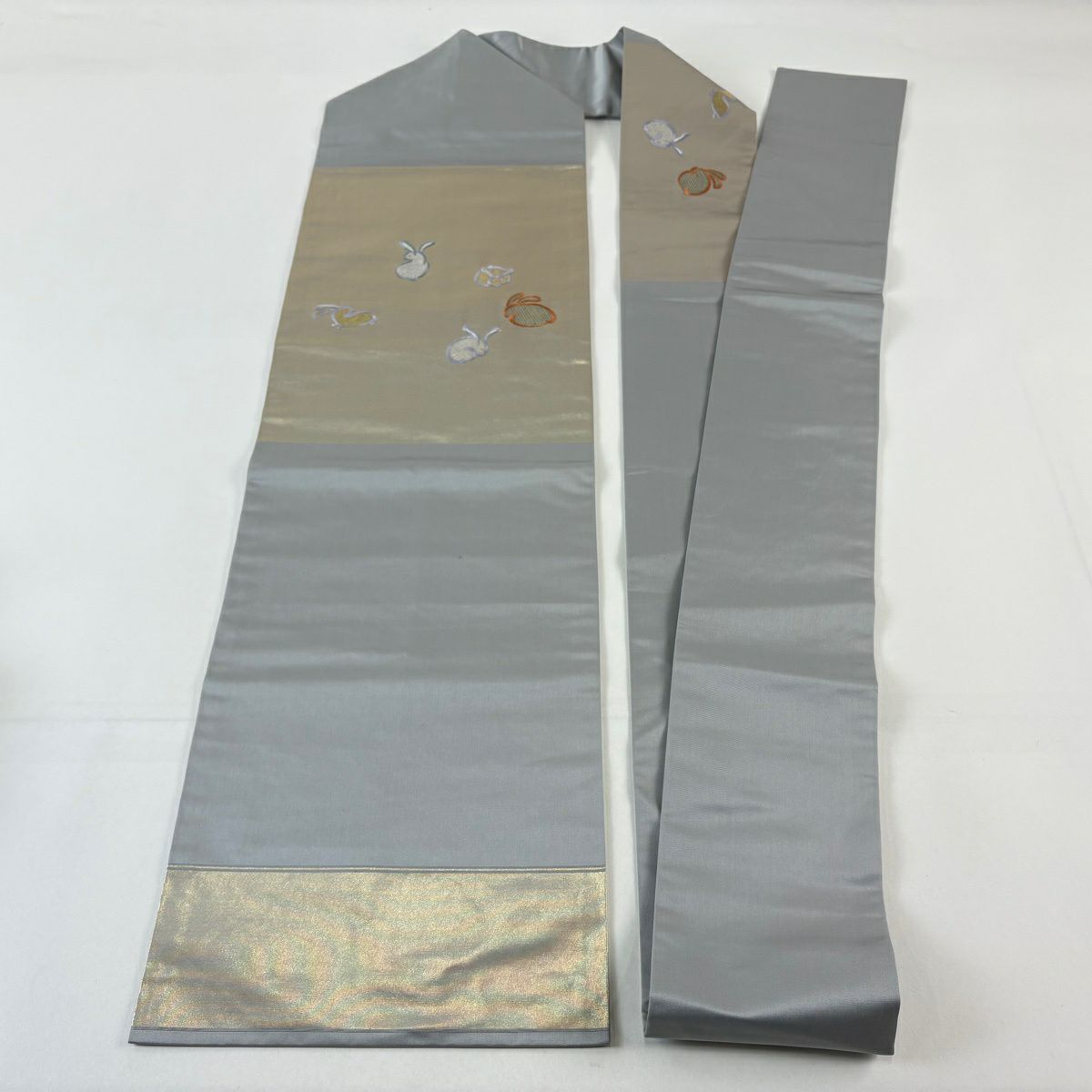 【美品】名古屋帶 秀品級 關西仕立 單層 兔子 金金箔 刺繡 青灰色 純蠶絲