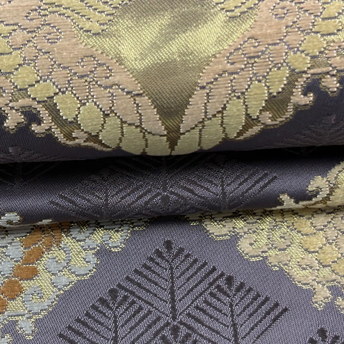 【美品】 袋帶 秀品級 松樹菱鳳凰華紋 向鳥 菱 金金箔 金絲 紫 六通 純蠶絲