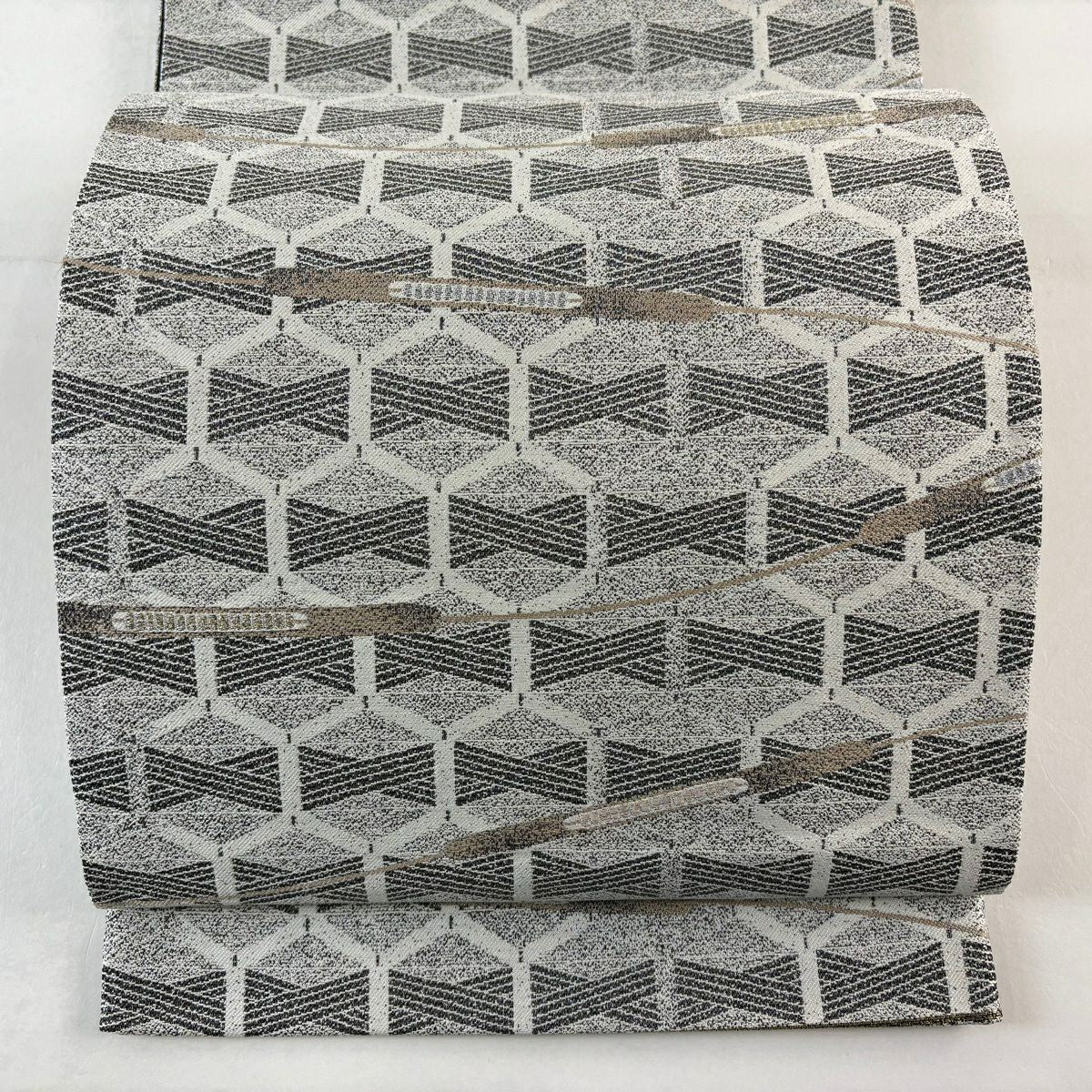 【美品】 袋帶 秀品級 龜甲 縞紋 金金箔 灰色 六通 純蠶絲