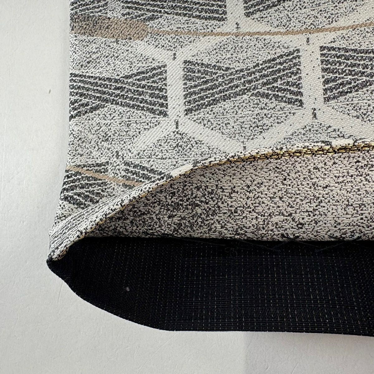 【美品】 袋帶 秀品級 龜甲 縞紋 金金箔 灰色 六通 純蠶絲