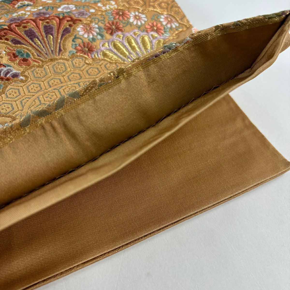 【美品】 袋帶 秀品級 草花紋紋 向鳥 金絲 金金箔 淺橙色 六通 純蠶絲