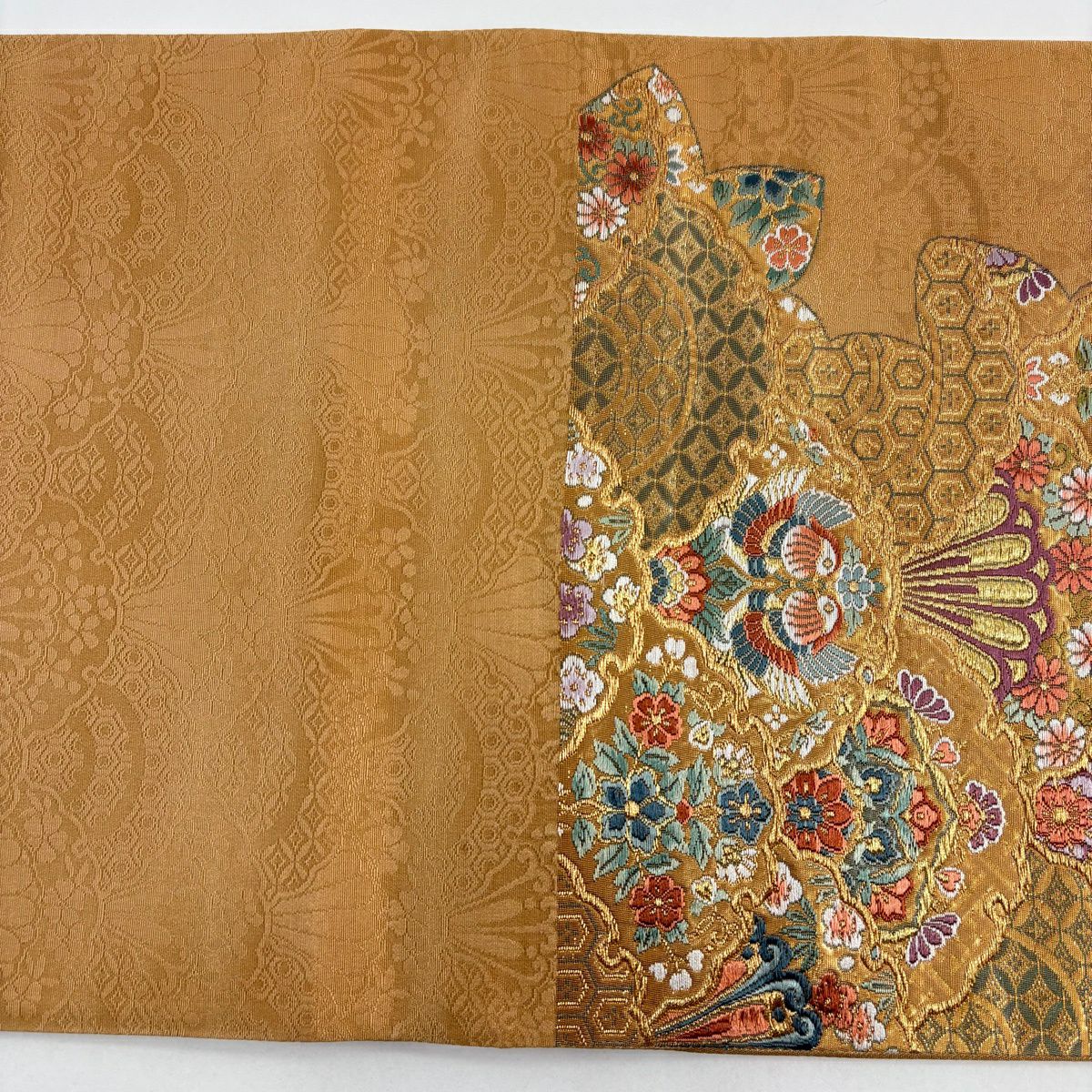 【美品】 袋帶 秀品級 草花紋紋 向鳥 金絲 金金箔 淺橙色 六通 純蠶絲