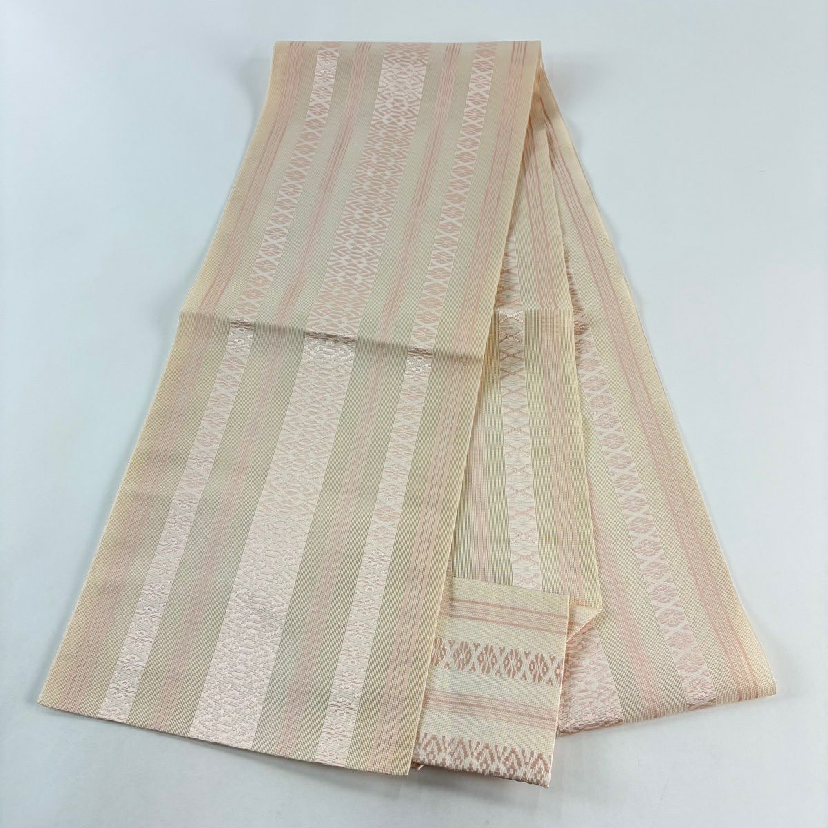 【美品】 名古屋帶 秀品級 證書齊全 八寸名古屋帶 松樹葉仕立 夏帶 紋路 幾何學 薄粉紅 純蠶絲