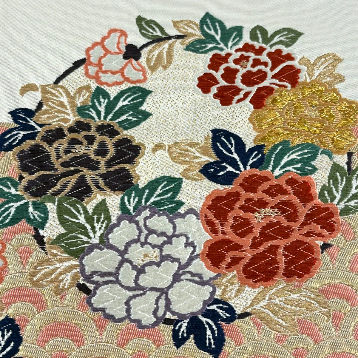 【美品】 袋帶 秀品級 關西仕立 市松樹取花的圓文 唐織 金金箔 奶油 六通 純蠶絲
