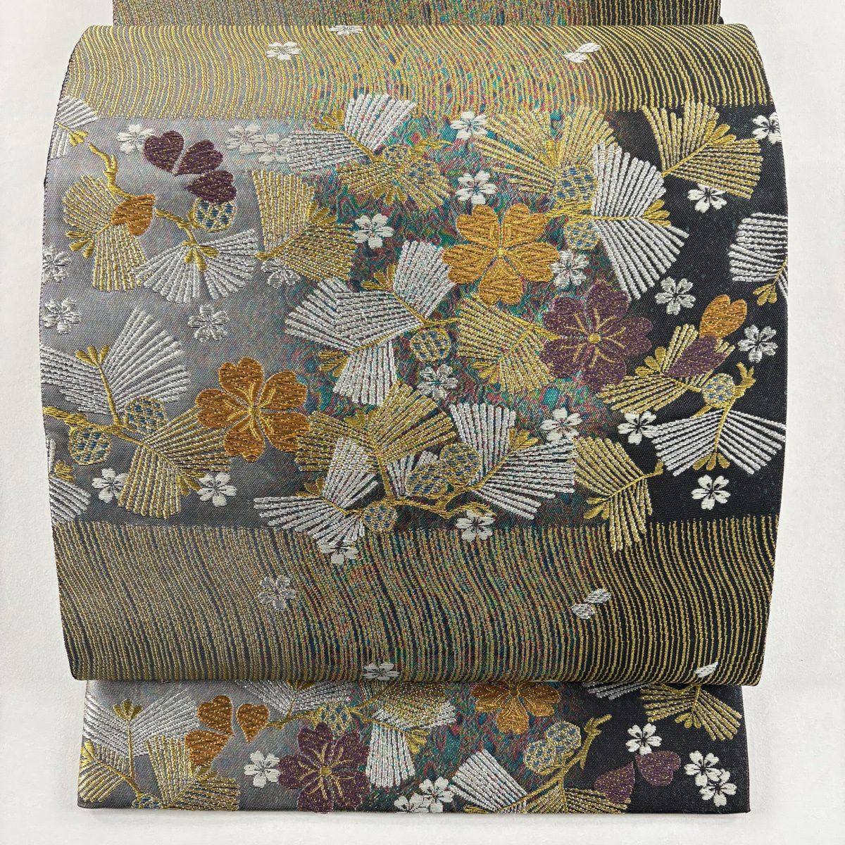 【美品】 袋帶 秀品級 波松樹葉紋 若松樹 櫻花 金銀線 金金箔 灰色 六通 純蠶絲