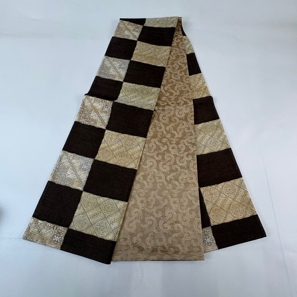 【美品】 袋帶 名品級 變化市松樹 圓文 金銀彩 焦茶 全通 純蠶絲
