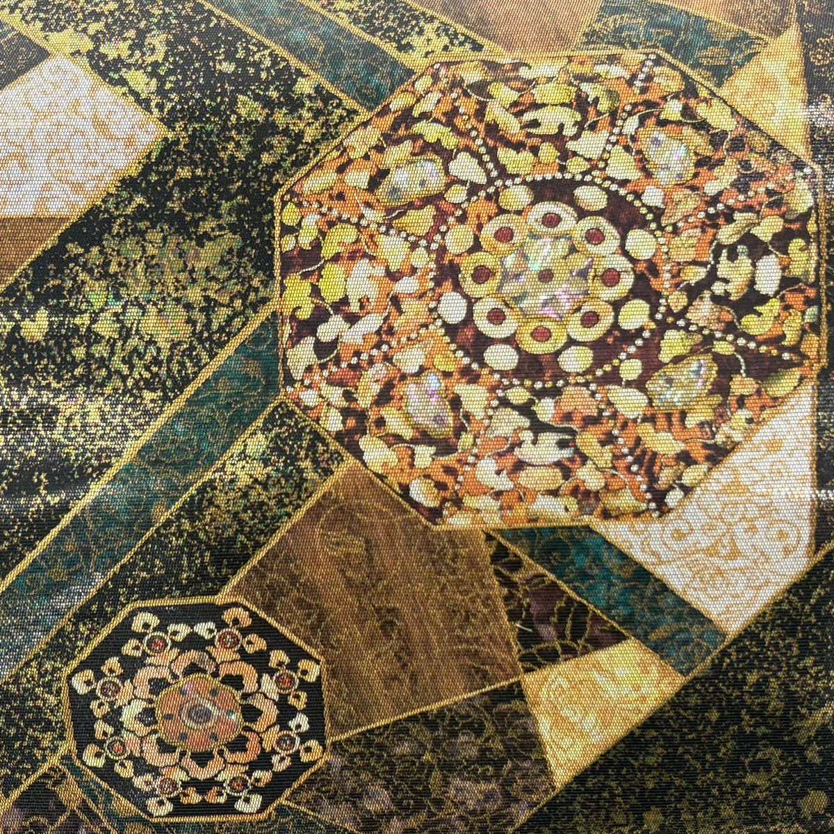 【美品】 袋帶 名品級 鏡裏文 草花紋紋 金金箔 金銀彩 金色 お太鼓柄 純蠶絲