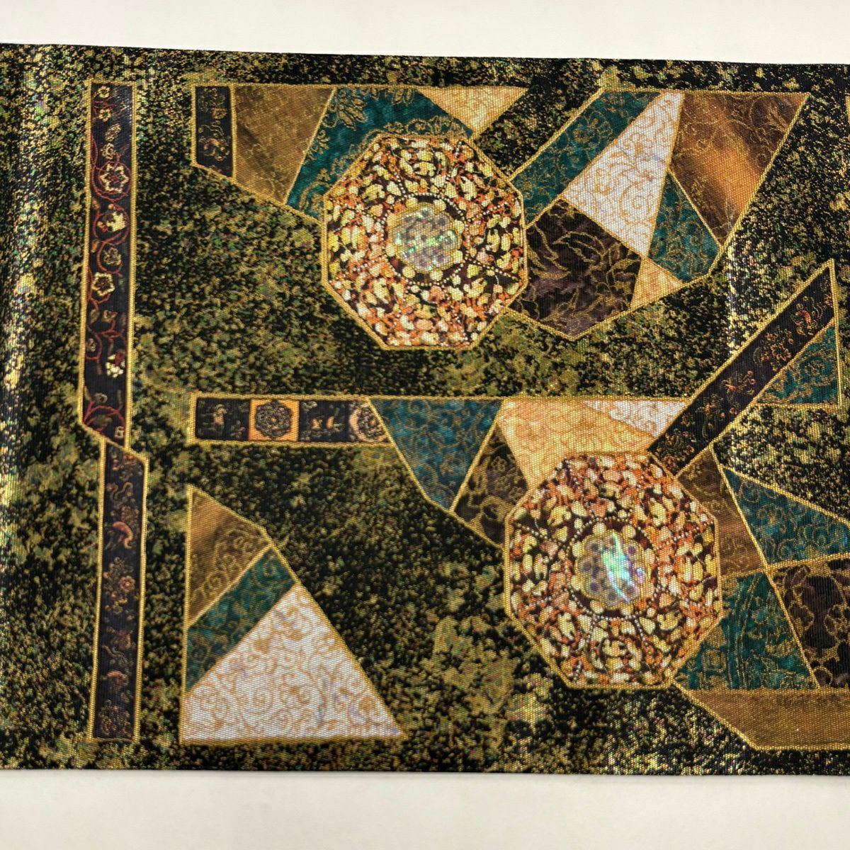 【美品】 袋帶 名品級 鏡裏文 草花紋紋 金金箔 金銀彩 金色 お太鼓柄 純蠶絲